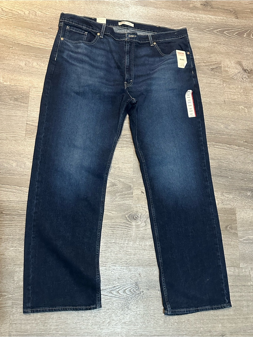 Levi’s Signature Relaxed Fit Jeans Men’s 42x32 Dark Wash Denim Pants